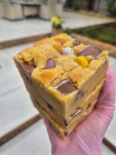 KINDER & MINI EGG COOKIE BAR