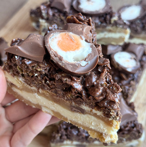 Cream Egg cookie Crunch Slice