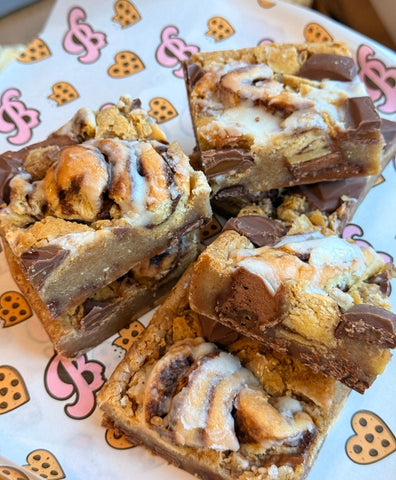 Cinnamon bun & Cadbury’s caramel Blondie
